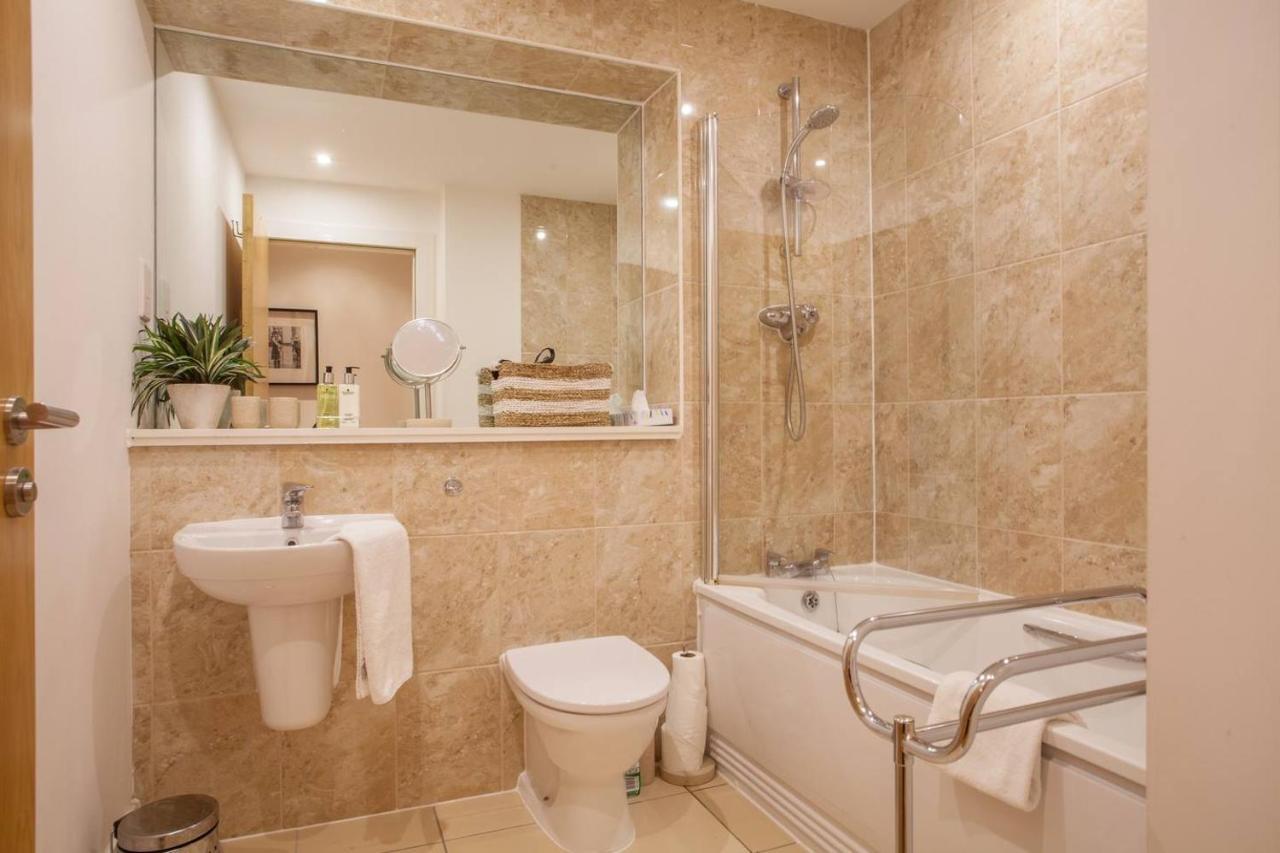 1 Bedroom Flat In The Heart Of Merchant City Glasgow Eksteriør billede