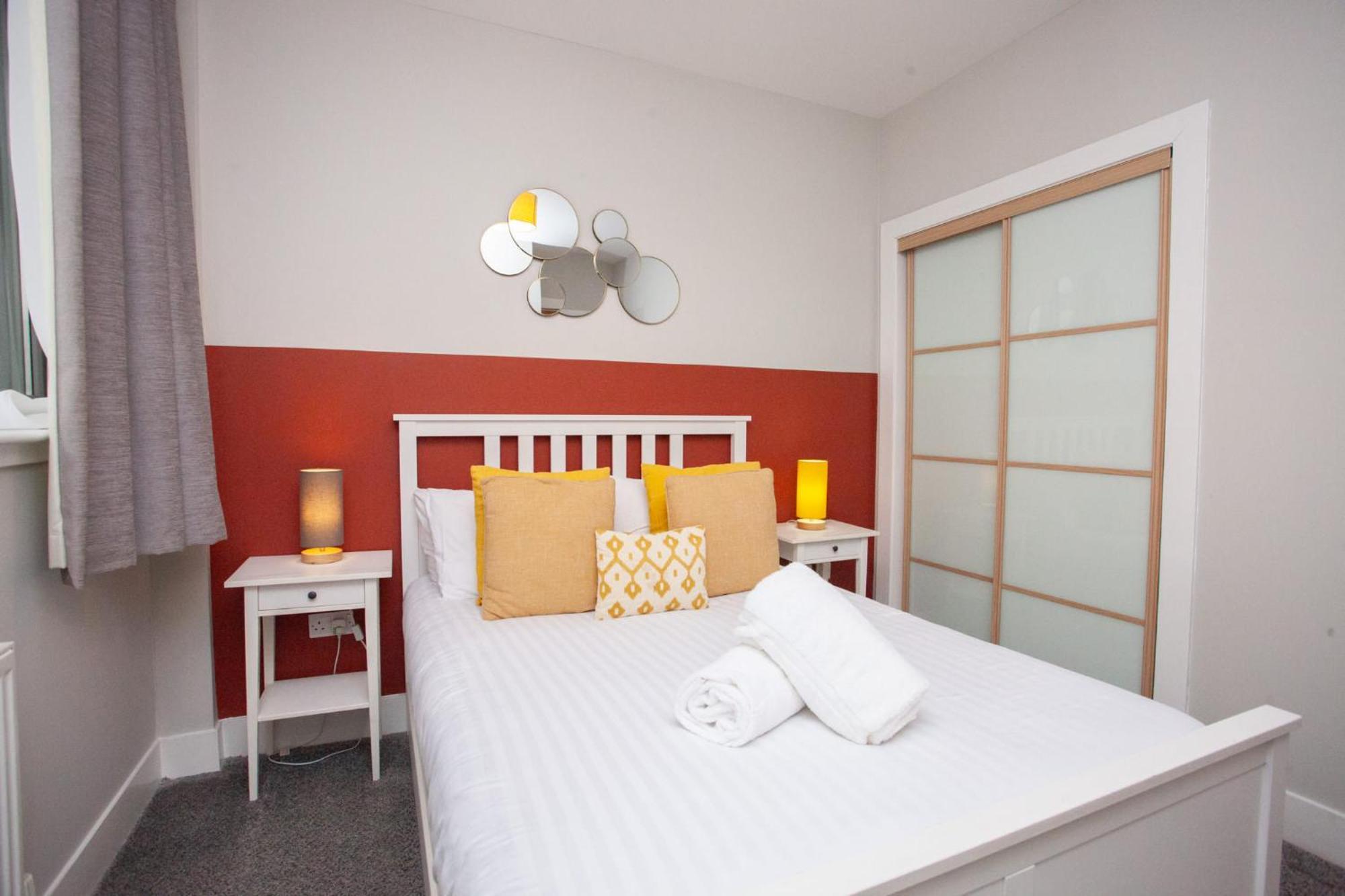 1 Bedroom Flat In The Heart Of Merchant City Glasgow Eksteriør billede